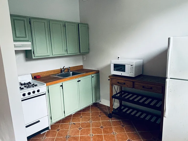 202 N 35th St #3F — Photo 9