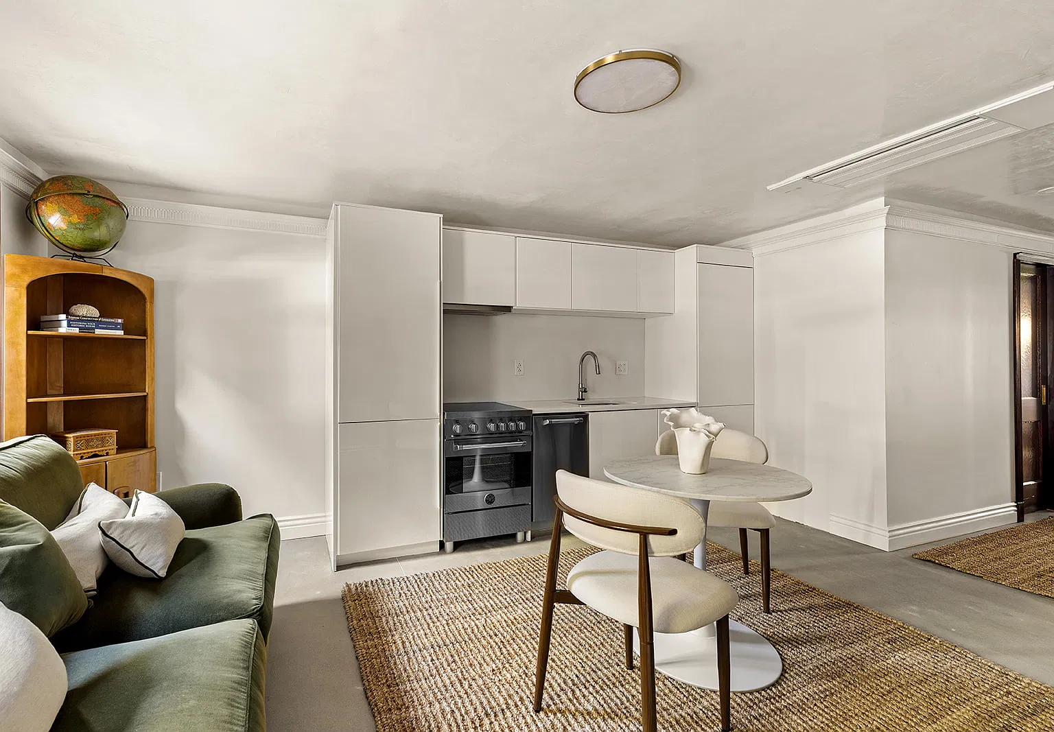 641 Leonard Street — Photo 2