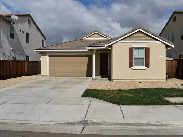 825 Fulton Way, Hollister, CA 95023