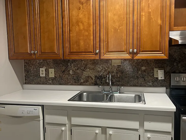 4030 15th Ave S #1C — Photo 2