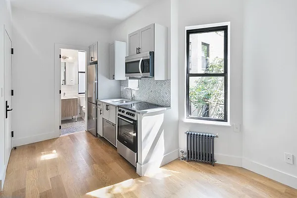 Rented by Abode Residential LLC | media 9