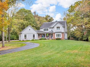 4880 Indian Creek Dr, Jackson, MI 49201