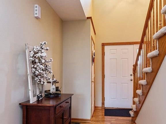 3rd image of 817 Green Breeze Cir