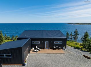 200 Middle Rd, Lunenburg, NS B0J2X0