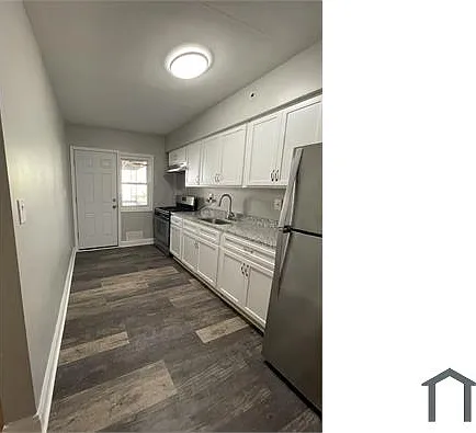 52 Benkert Ave — Photo 5