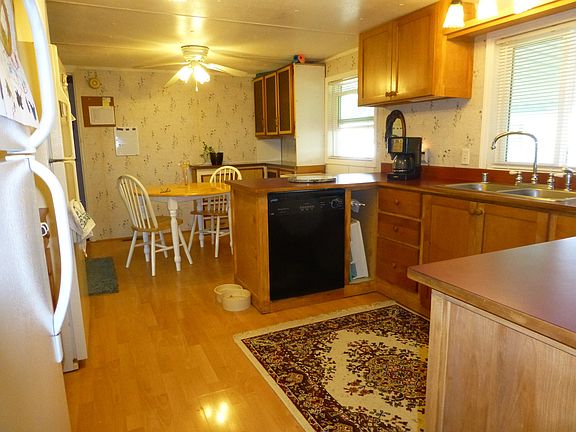 3rd image of 16600 25th Ave NE Unit 96
