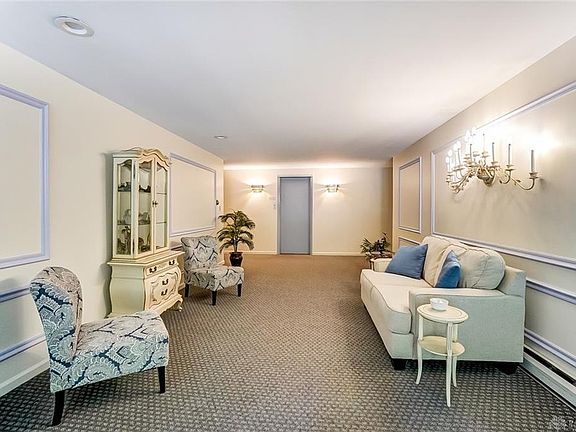 3rd image of 3265 Southdale Dr #42