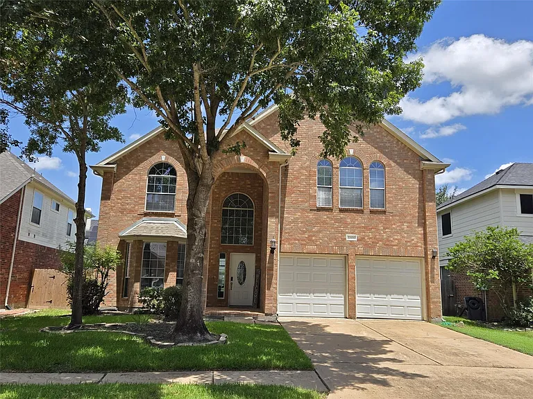 17630 Riata Springs Ln — Photo 2