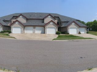 437 Eberlein Ct, Mauston, WI 53948