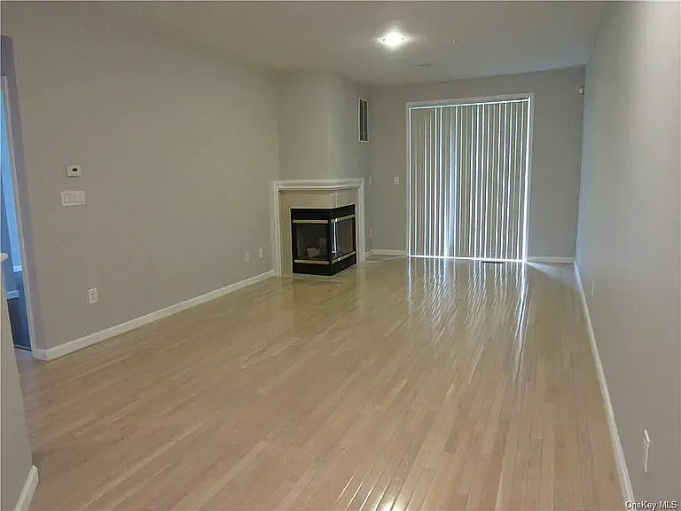 Half Moon Bay Dr — Photo 4