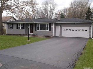 15 Adela Cir, Rochester, NY 14624