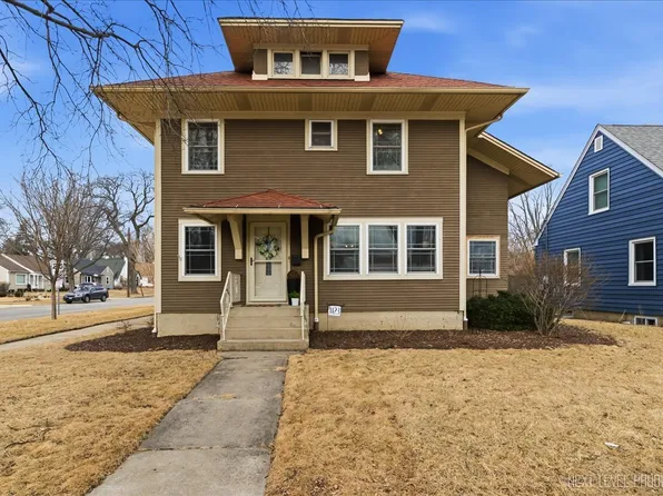 1123 Prairie St, Aurora, IL 60506