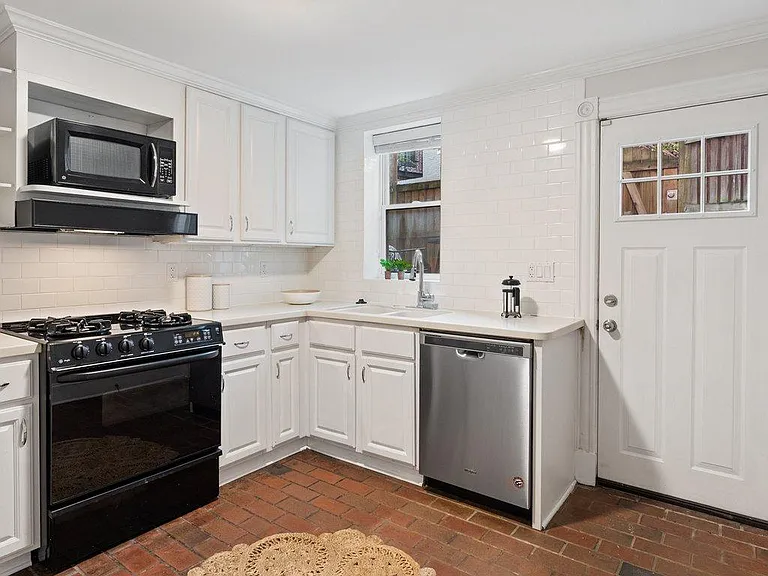 334 S Carolina Ave SE #B — Photo 7