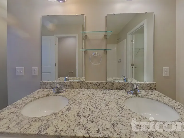 1076 Crescent Moon Loop Rd — Photo 13