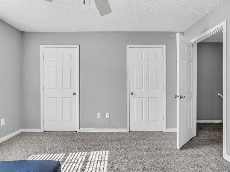 The Block Townhomes — Photo 14