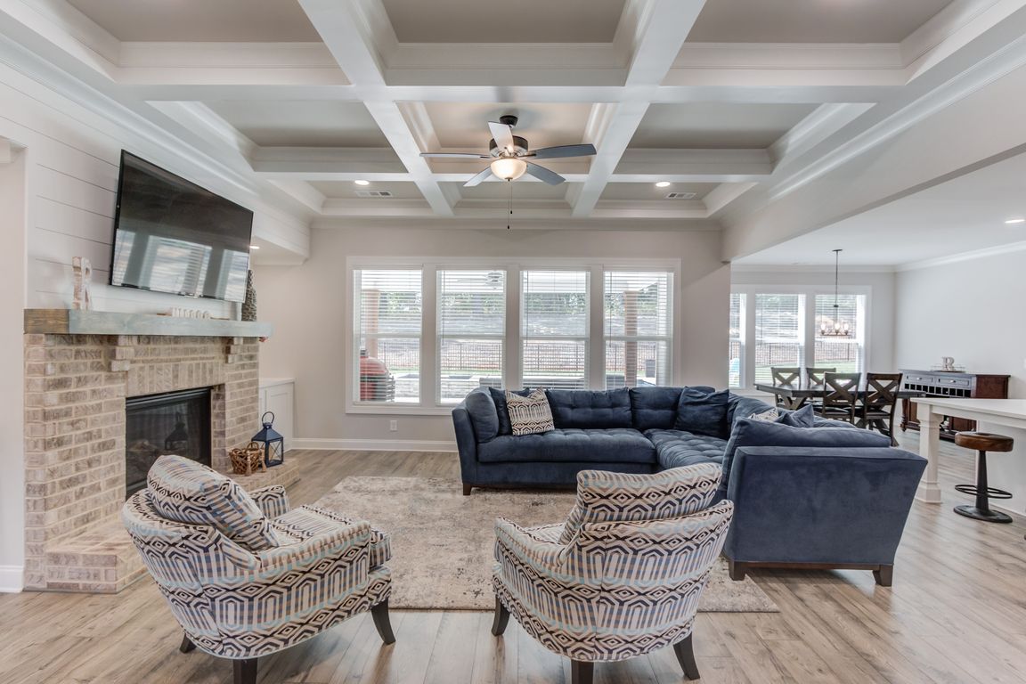 next background image