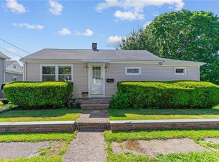 30 Gardner St, Pawtucket, RI 02861