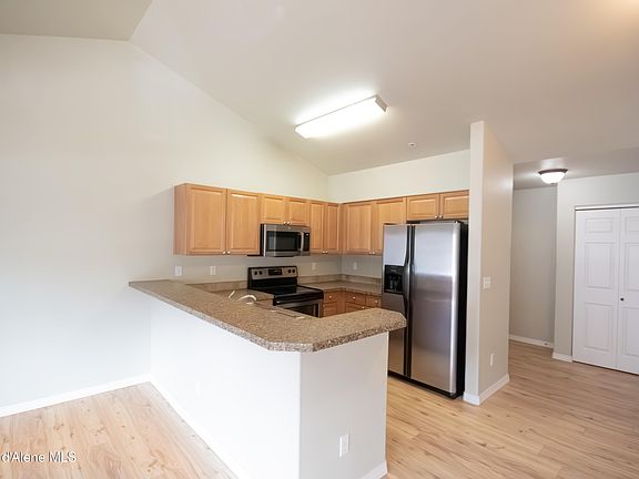 3rd image of 322 N Promenade Loop APT 212