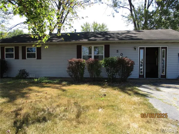 3006 Chestnut St, Cuba, MO 65453