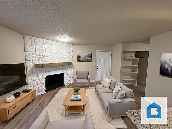 3rd image of 351 Gahart Dr #A