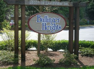 23007 Lakeview Dr UNIT A201, Mountlake Terrace, WA 98043