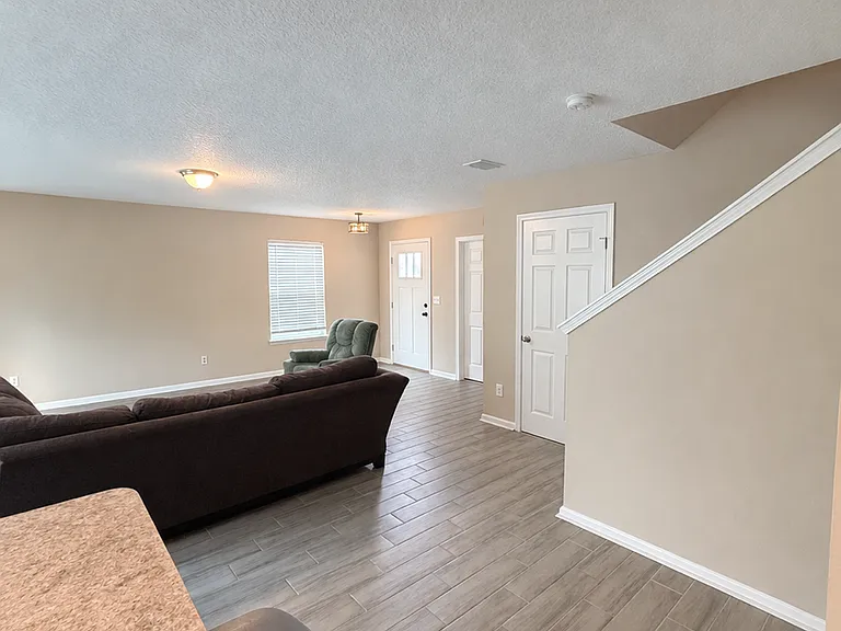 7340 Townsend Village Ln — Photo 3