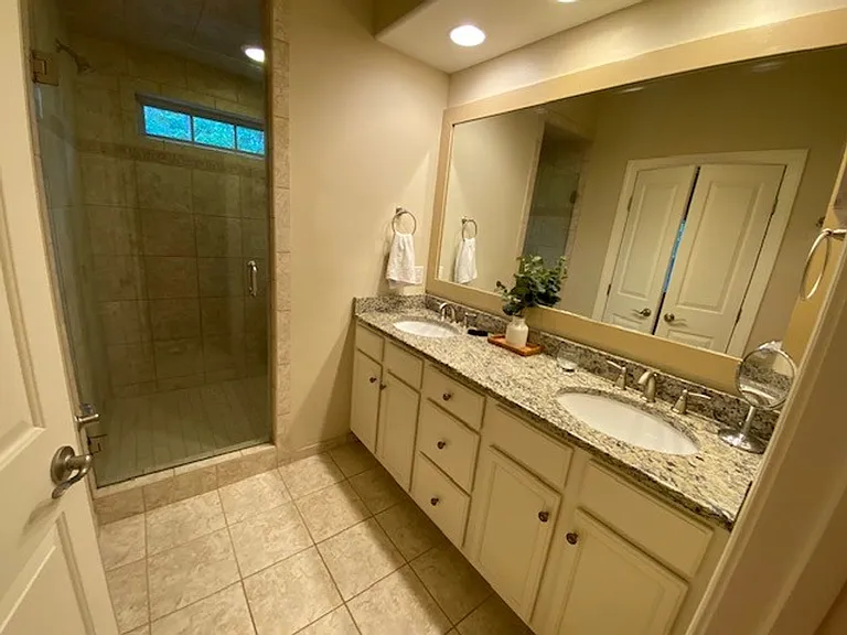 1333 Garden Springs Ct — Photo 31