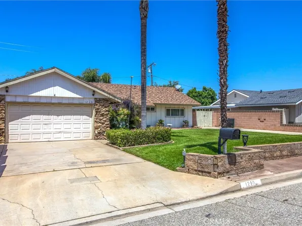 1210 3rd St, Calimesa, CA 92320
