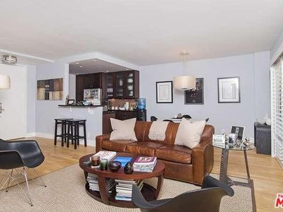 1131 Alta Loma Rd APT 417, West Hollywood, CA, 90069