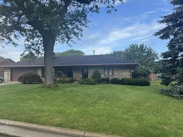 1st image of 1049 Lavina Ave