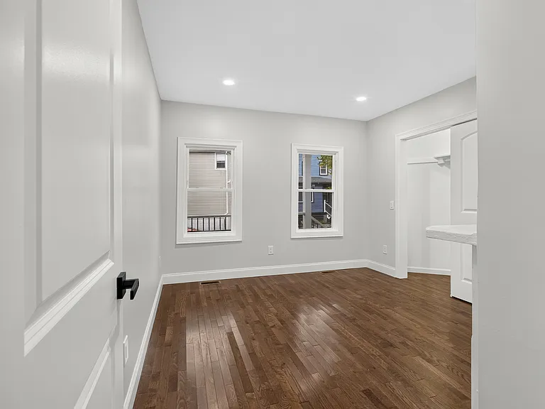 24 Dean St #1 — Photo 8