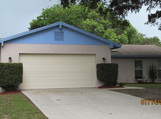 1901 Lakeview Dr, Brandon, FL 33511