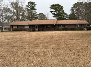 2680 Lakeview Cir, Millbrook, AL 36054