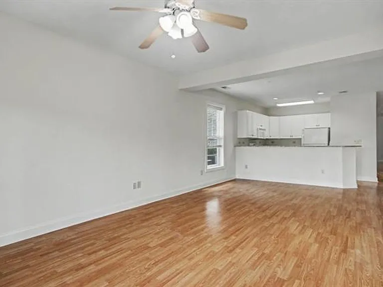 104 Cypress Point Ct #106A — Photo 12