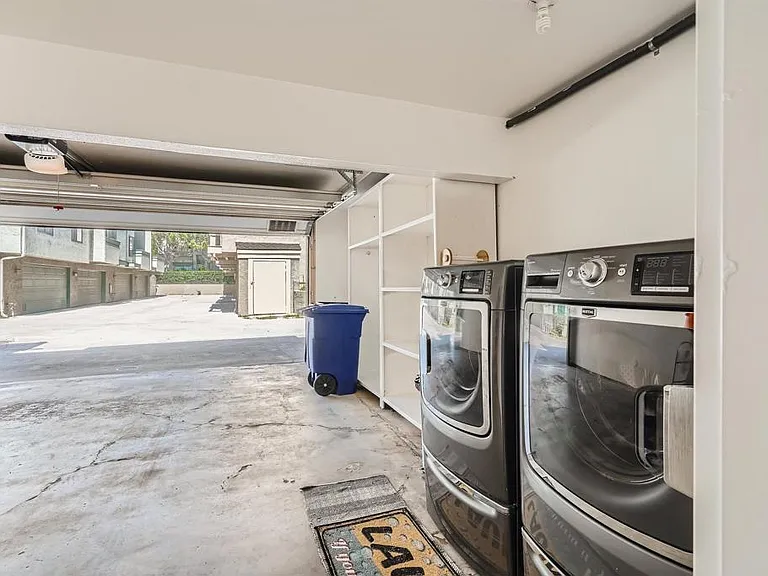 3253 Caminito Eastbluff — Photo 25