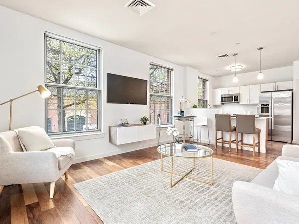 45 1st Ave #208, Charlestown, MA 02129