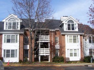 3150 Anchorway Ct APT E, Falls Church, VA 22042