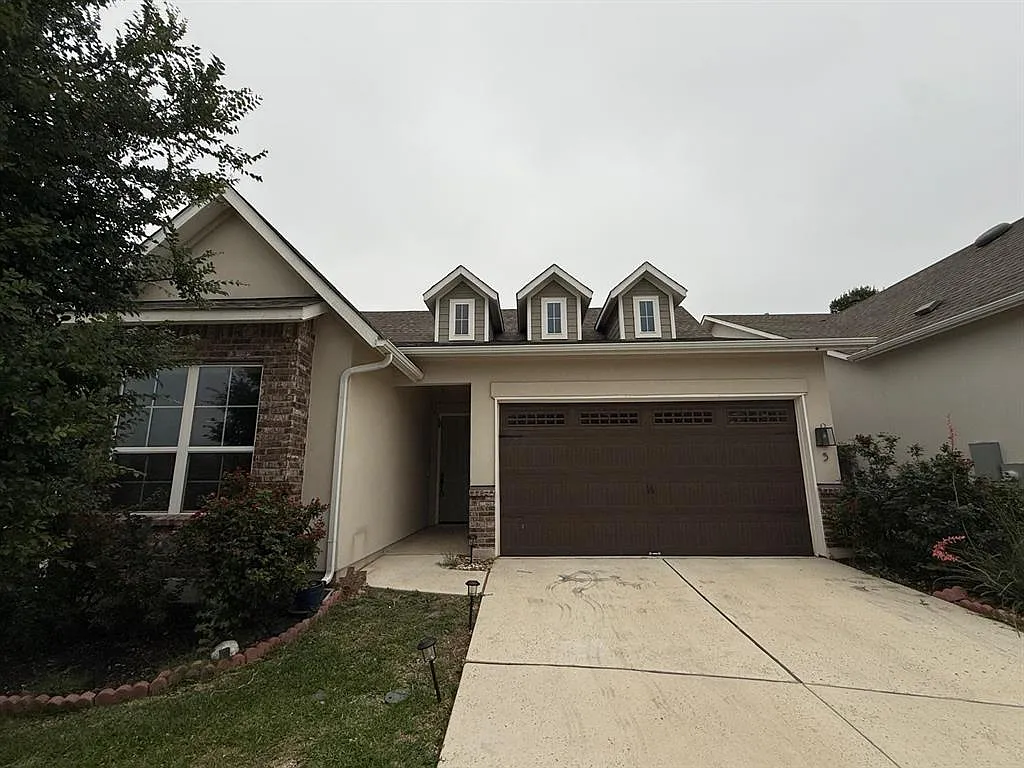 Building Photo - 601 C Bar Ranch Trl #5