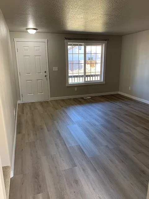 Family room - 2903 NE 163rd Ct