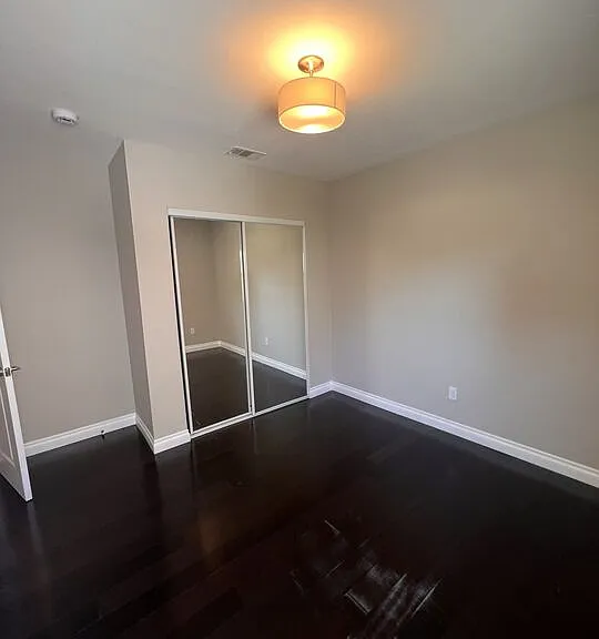 7865 Bleriot Ave — Photo 13