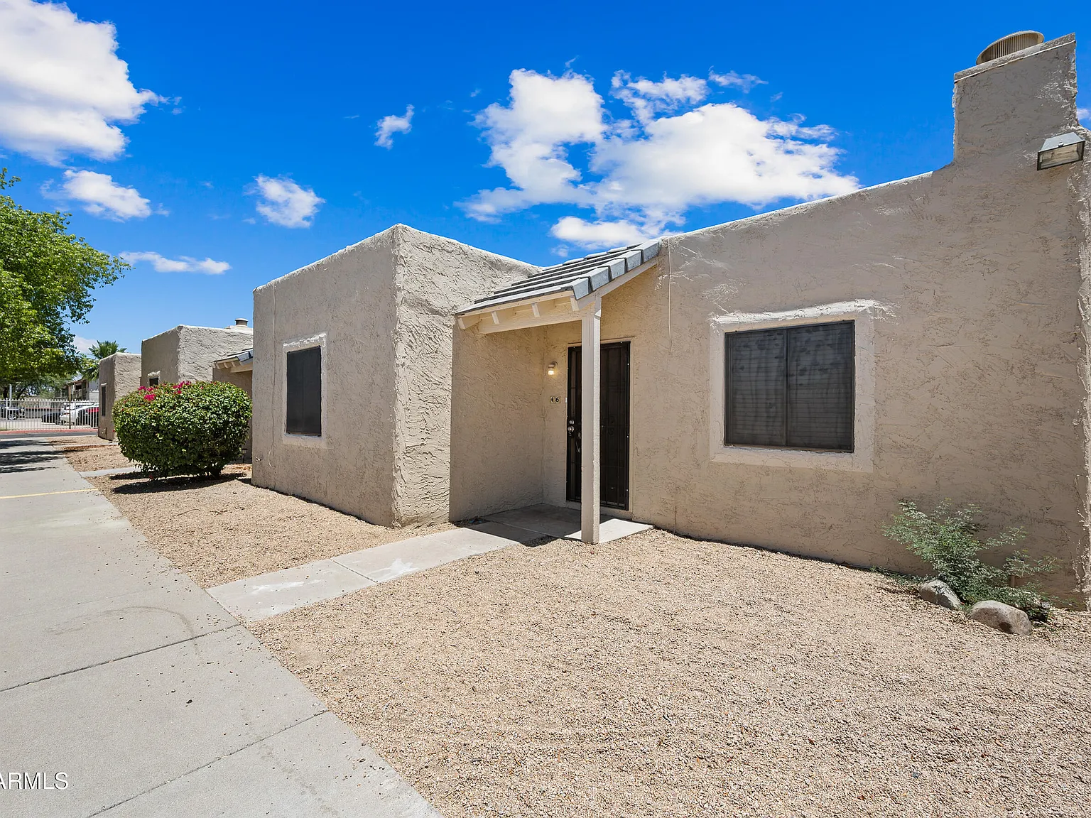 2 bed, 2.0 bath, 888 sqft, $1,095 — Photo 1