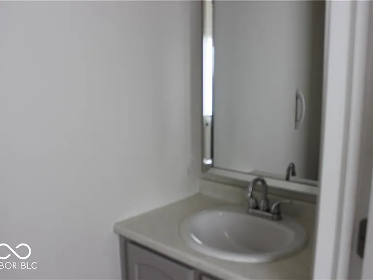 6255 Canterbury Dr — Photo 12