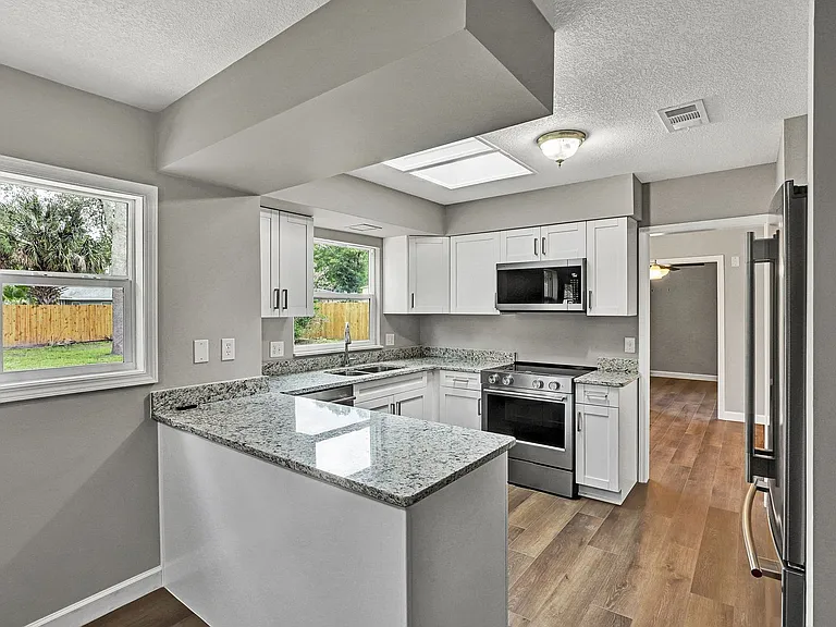 12522 Macaw Dr — Photo 8