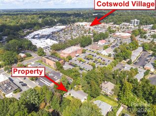 2933 Robin Rd, Charlotte, NC 28211