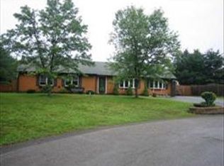 35 Forge Dr, Taunton, MA 02780