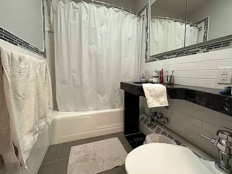 120 E 90th St #10G — Photo 9