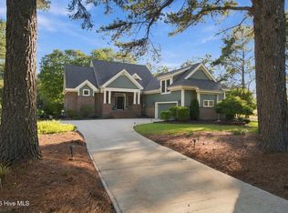112 Cedar Court, Wallace, NC 28466