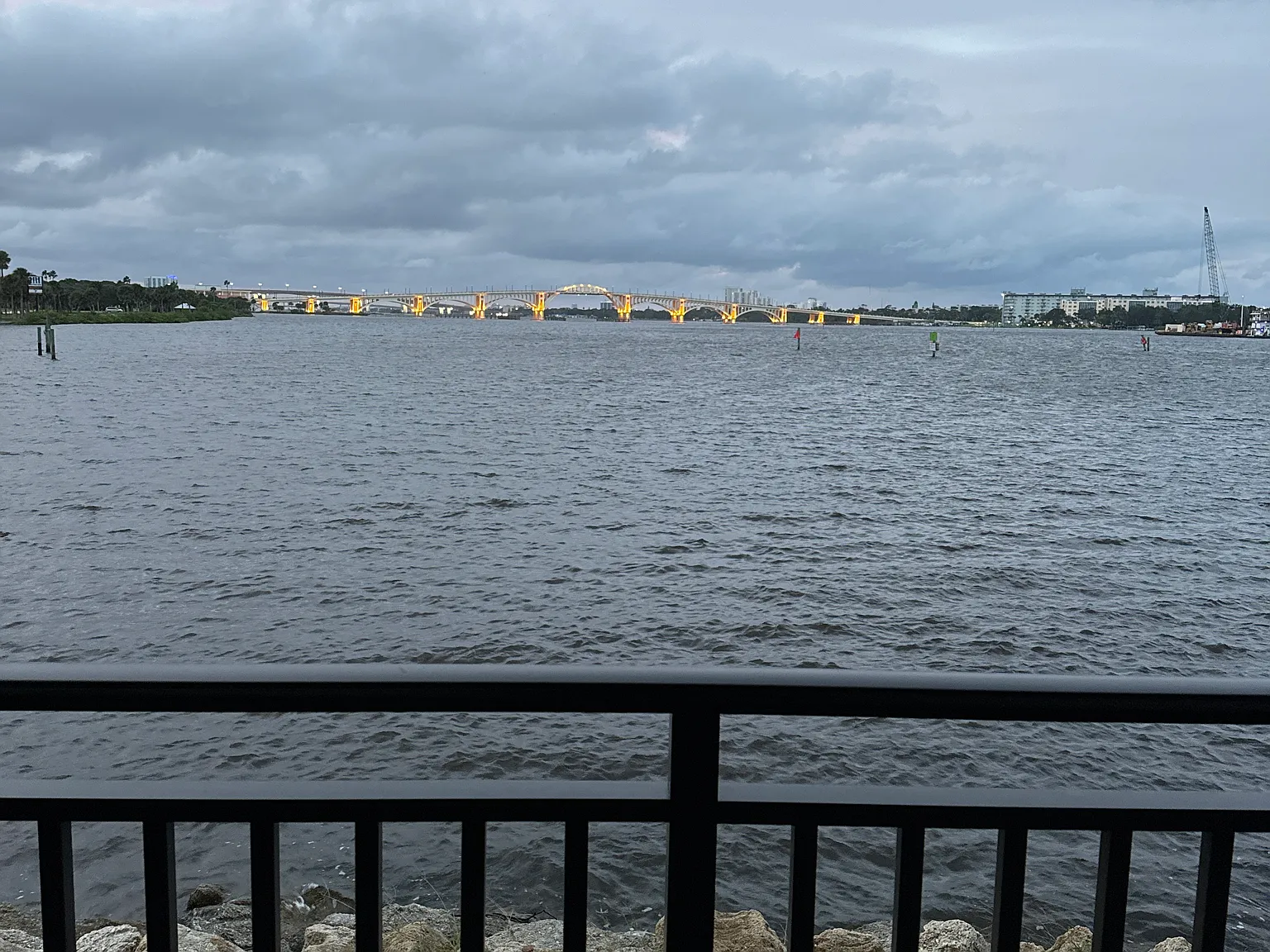 2 bed, 1690 sqft, $2,500 — Photo 2