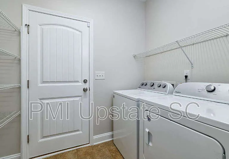 243 Scottish Ave — Photo 16