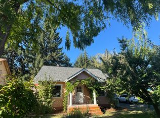 107 Thomason Ln, Eugene, OR 97404